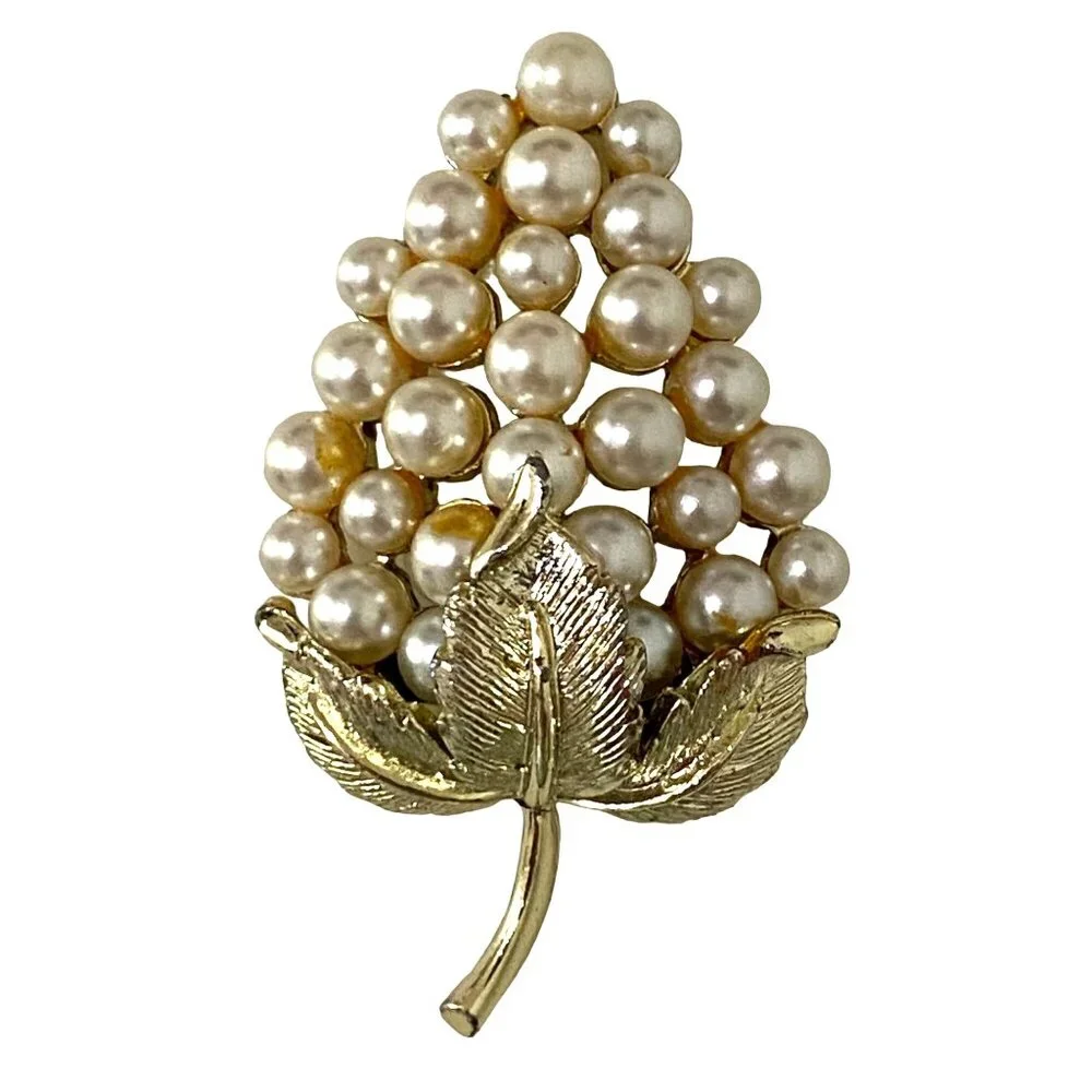 Unbranded gold tone