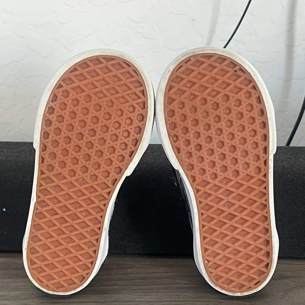 Vans color black