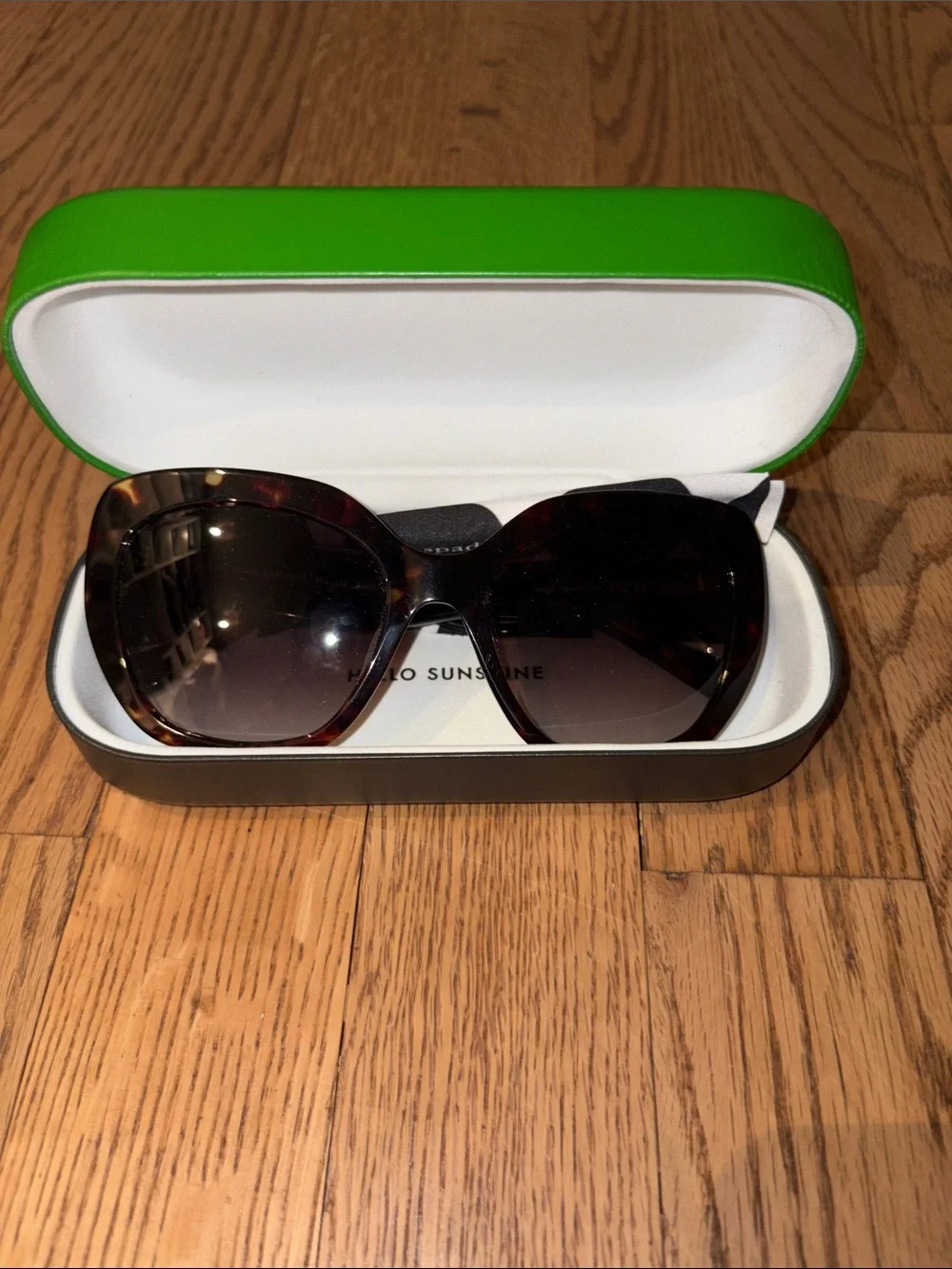 kate spade butterfly includes