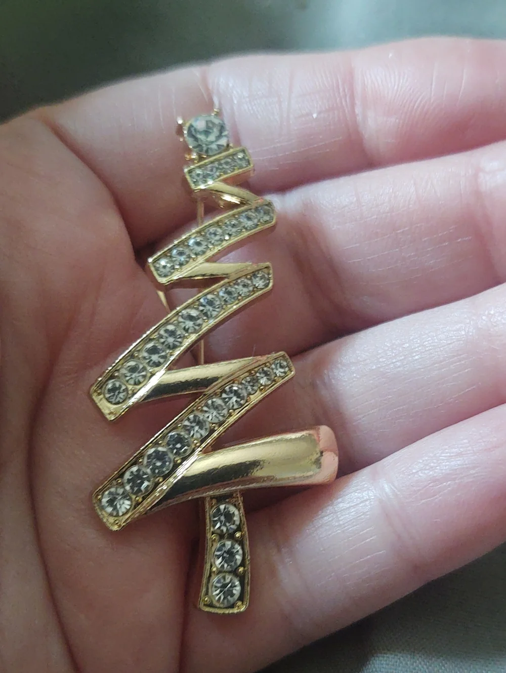 N/A elegant gold