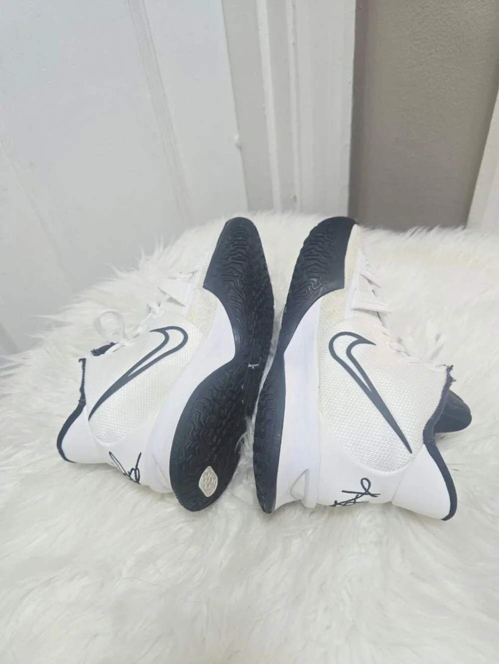 Nike Kyrie 7 TB White Black DA7767-100 Basketball Shoes Men's Tuxedo Size 6