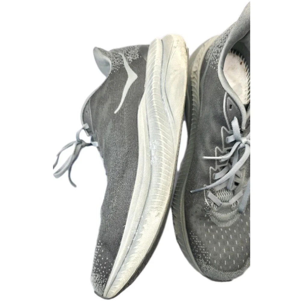 Hoka One One one mach