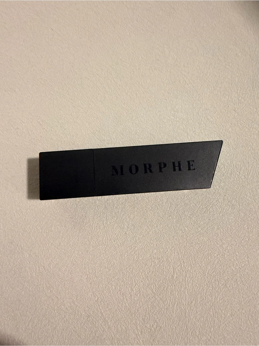 Morphe comfortable lipstick nude