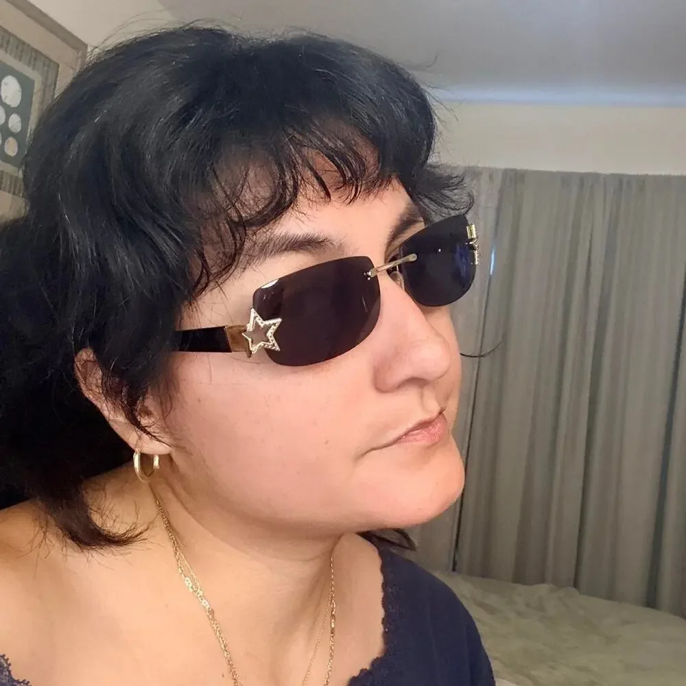 unbranded eyewear celebrity