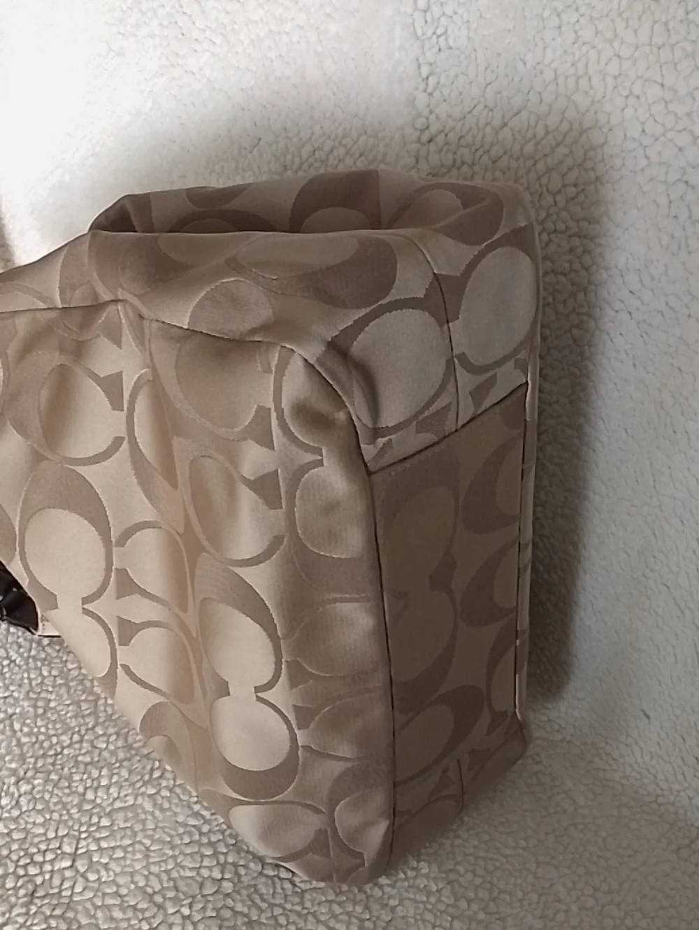 Coach hangtag inside