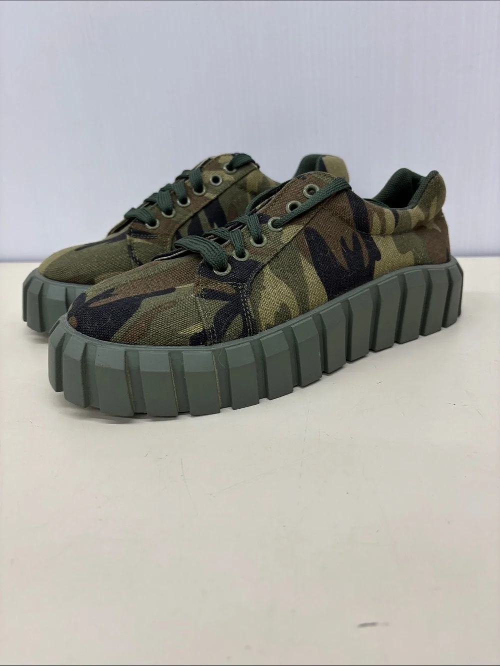 Camouflage Platform Sneakers - Olive Camo Womens Shoes NWOT