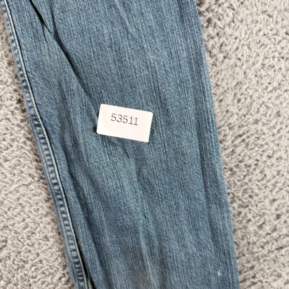 Levis before purchasing