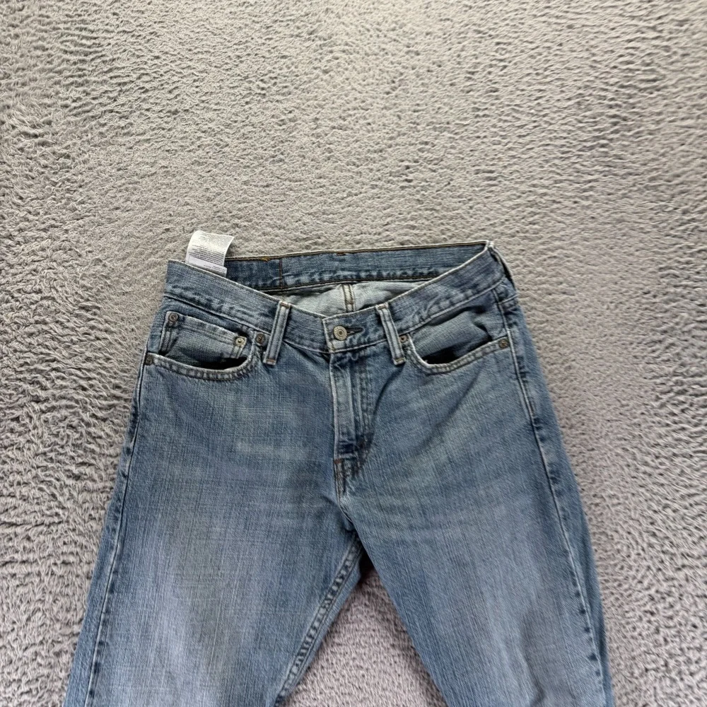 Levis before purchasing