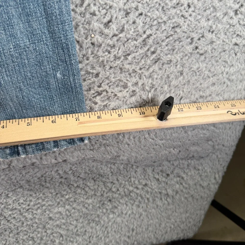 Levis before purchasing