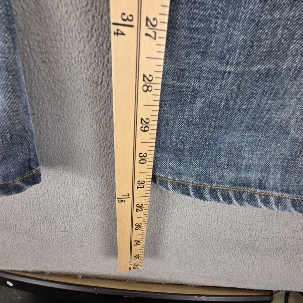 Levis 11712 important
