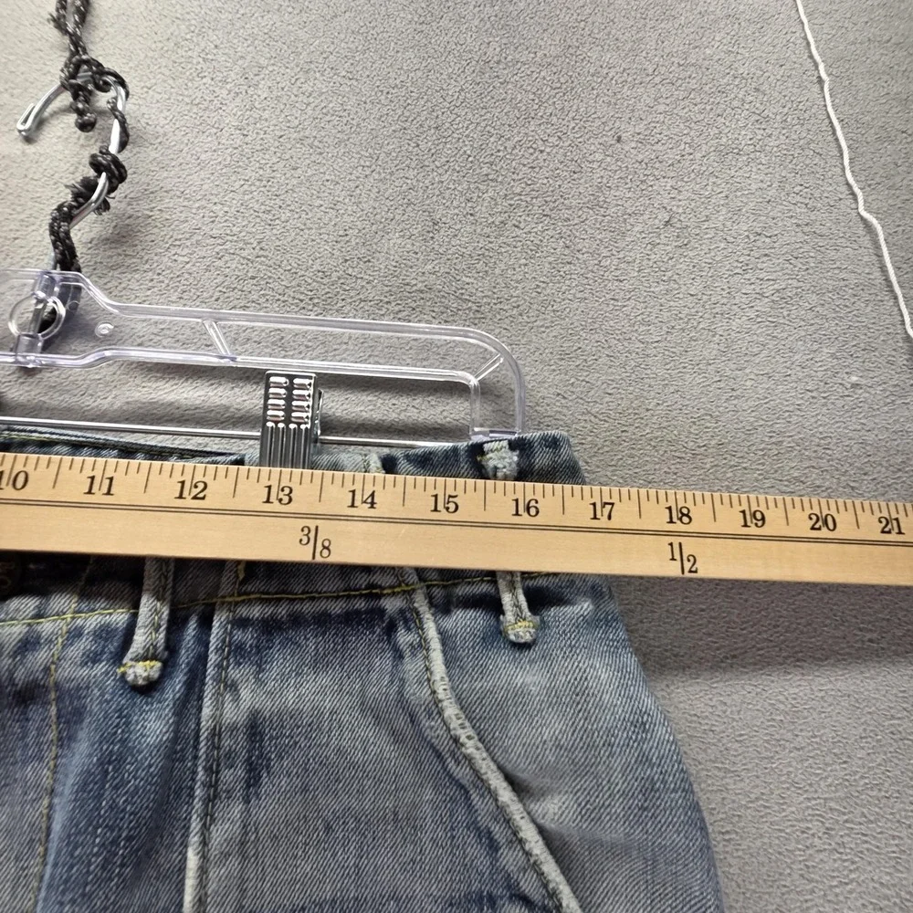 Levis 11712 important
