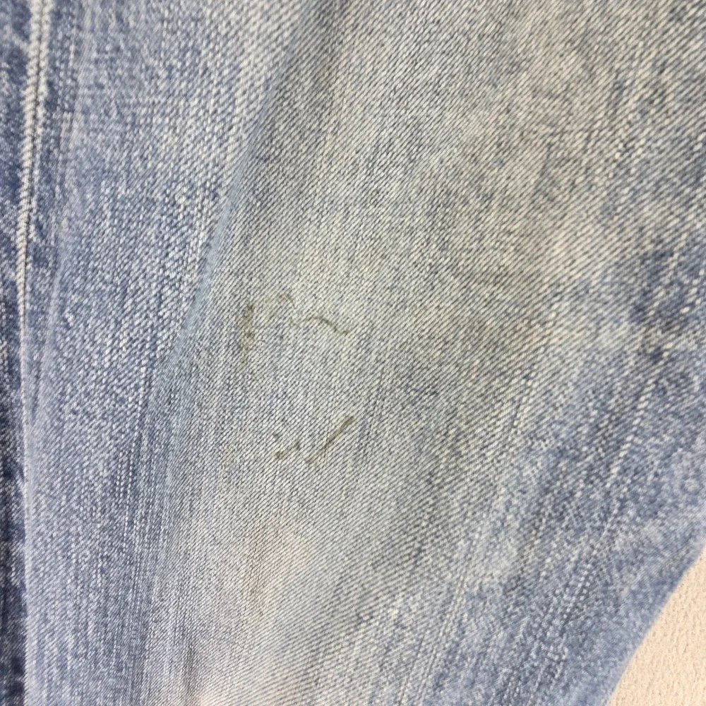 Levis 11717 important