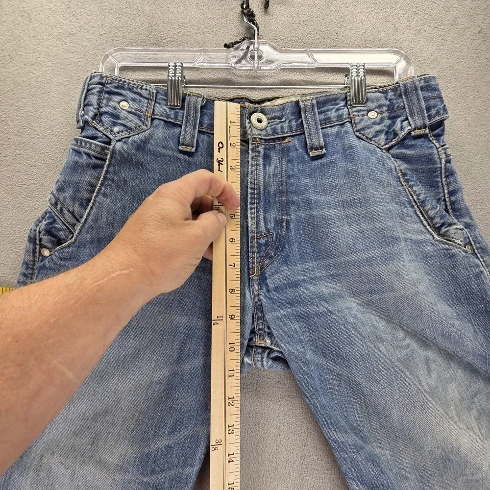 Levis 11717 important