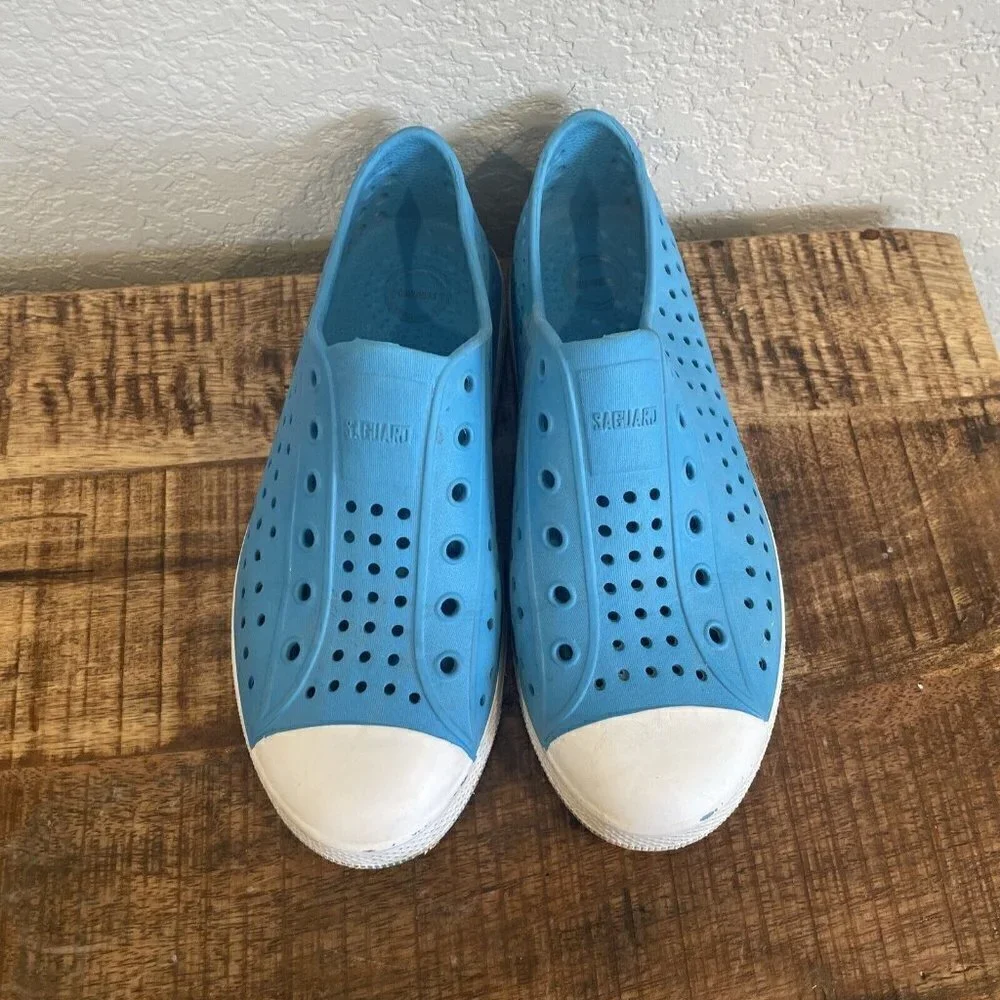 Saguaro boy blue