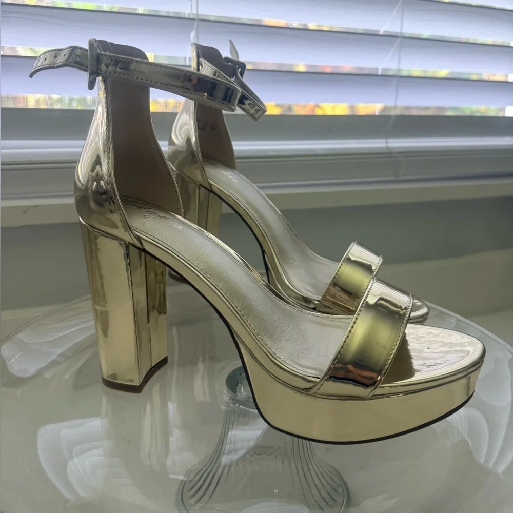 Ankis chunky platform