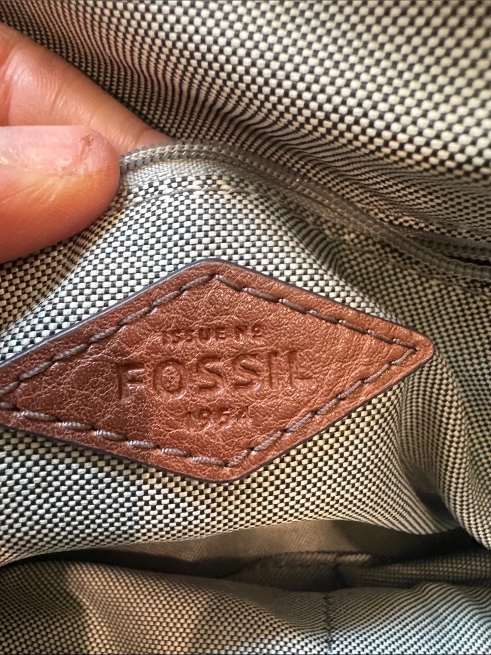 Fossil classic black