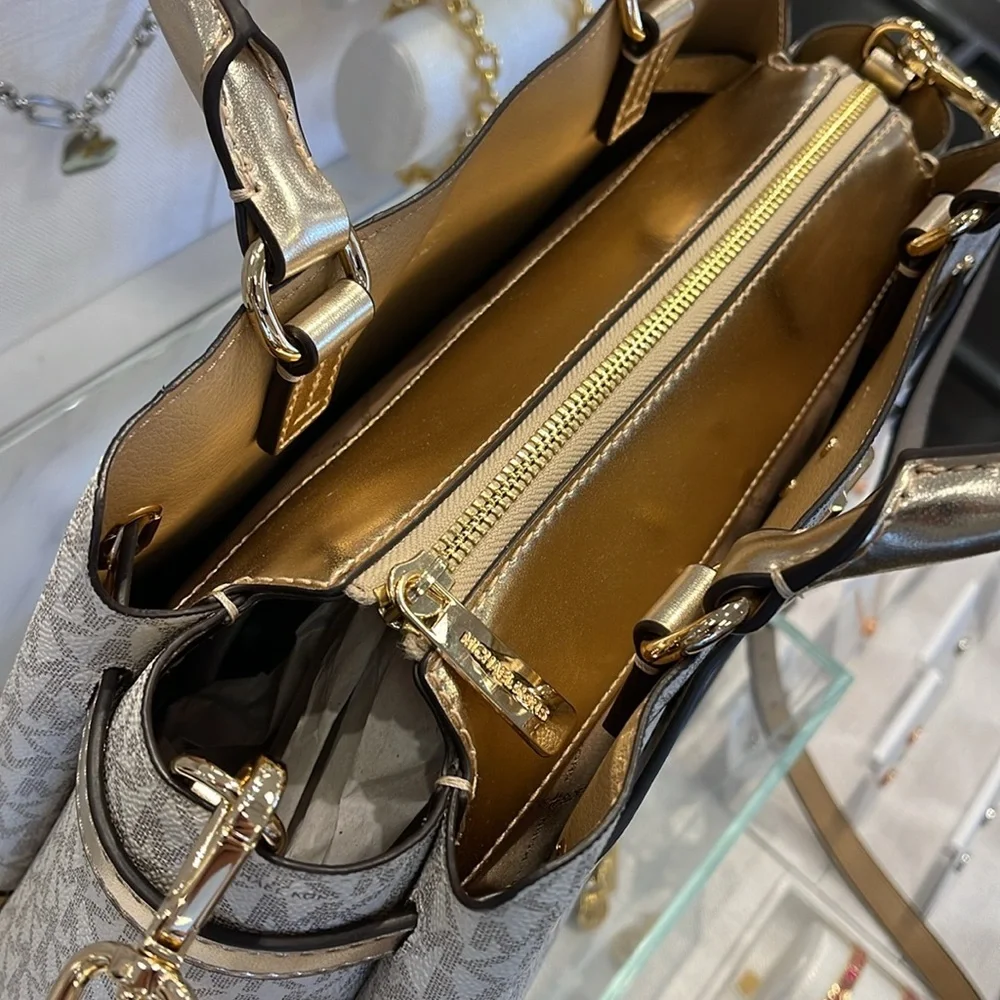 Michael Kors 5” drop everywhere