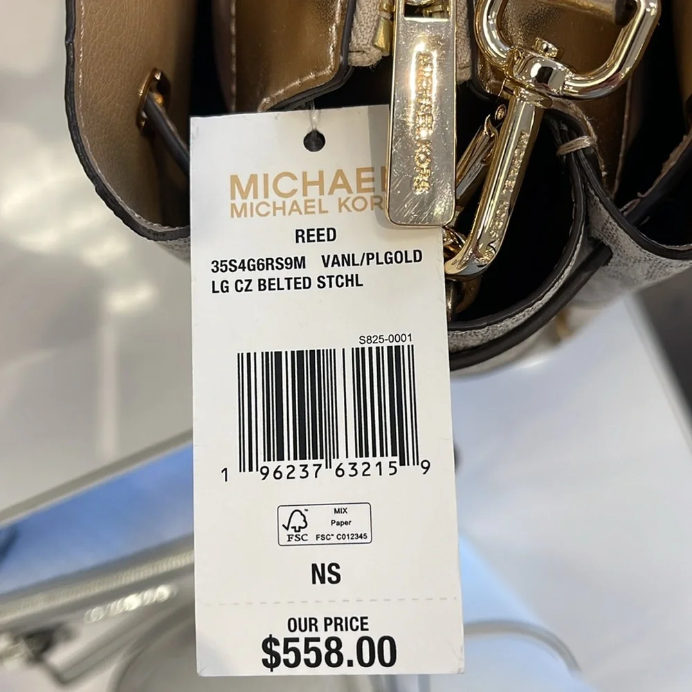 Michael Kors logo pockets roomy