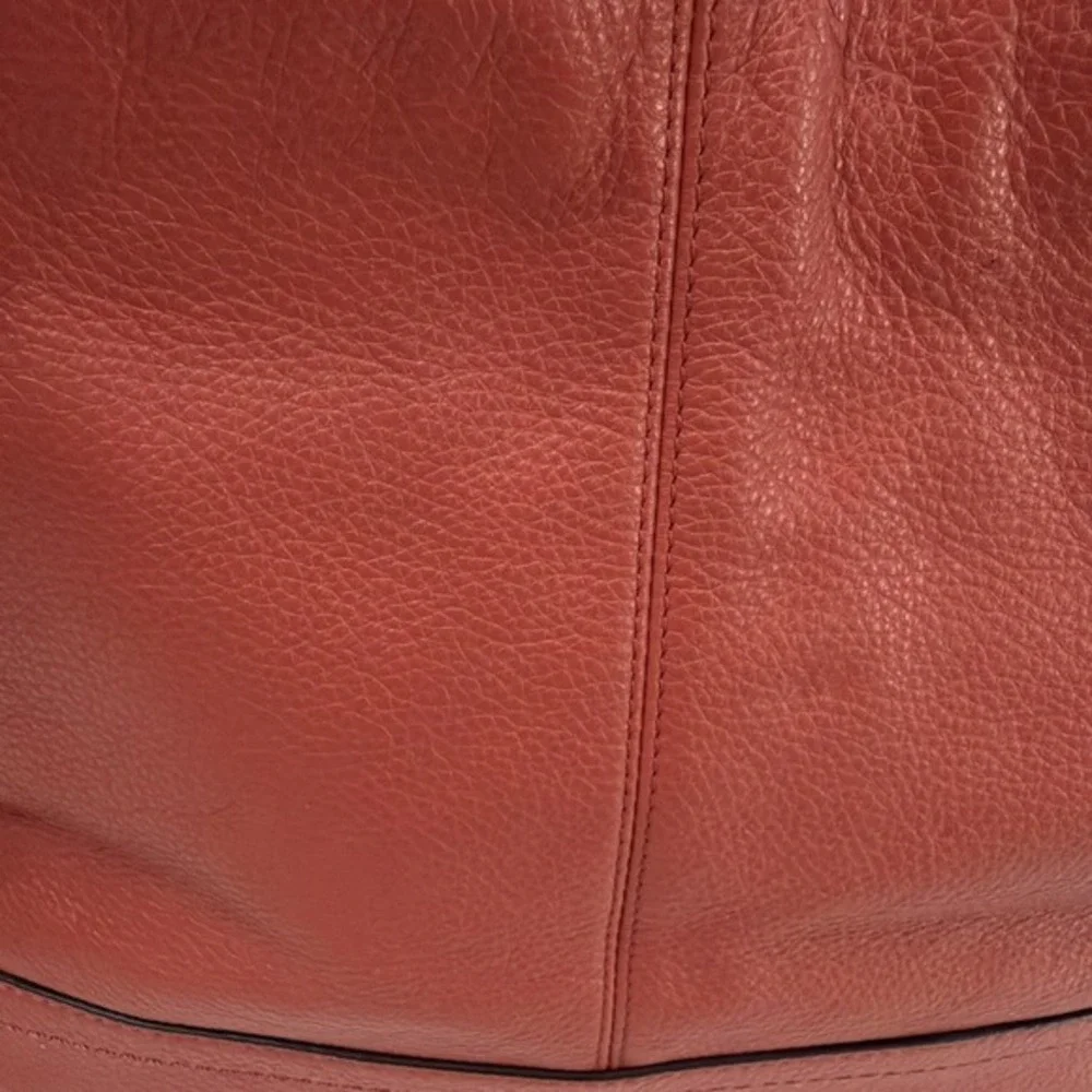 Coach exterior seams 2013