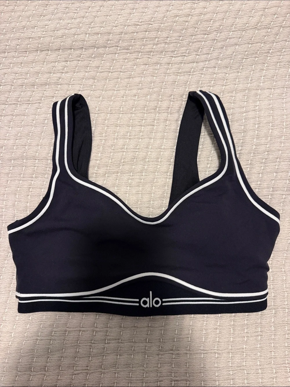 ALO Yoga worn <5
