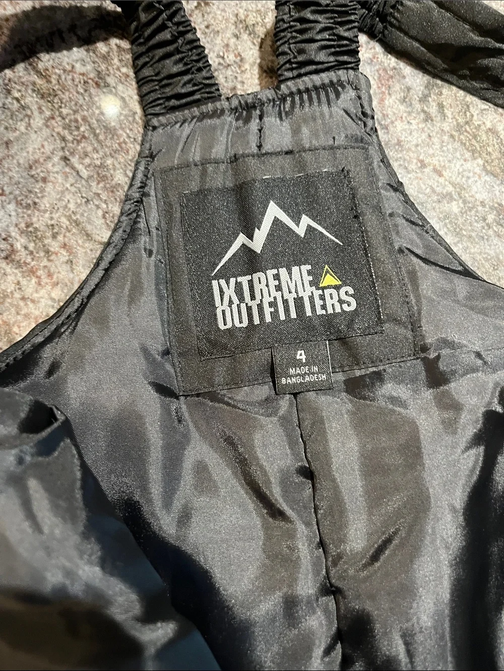 Ixtreme Outfitters warm black