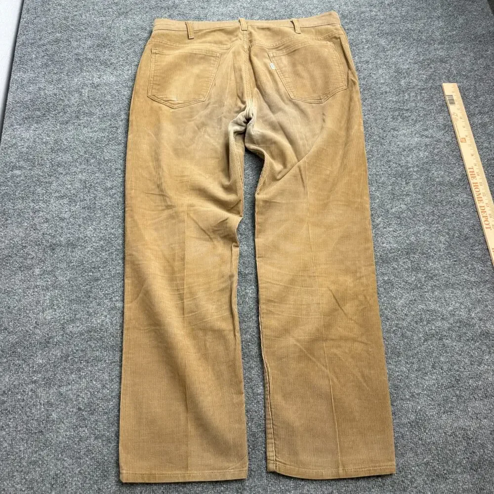 Levis title vintage