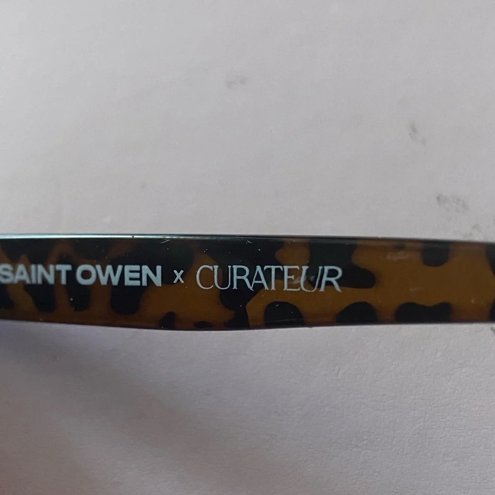 saint owen curateur nwt saint