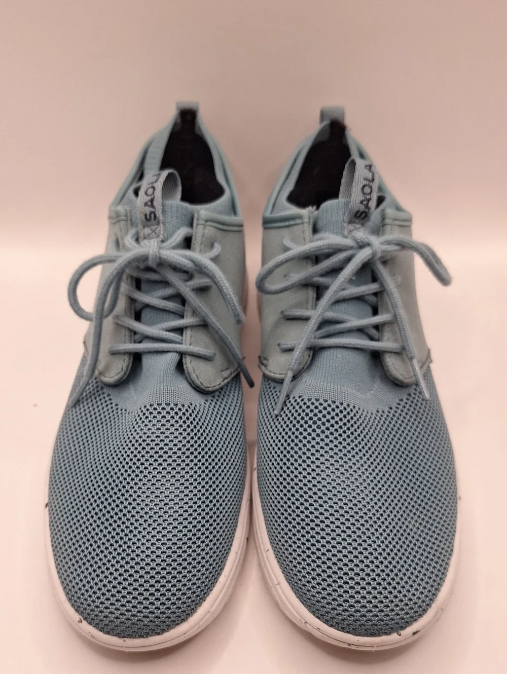 Saola light blue