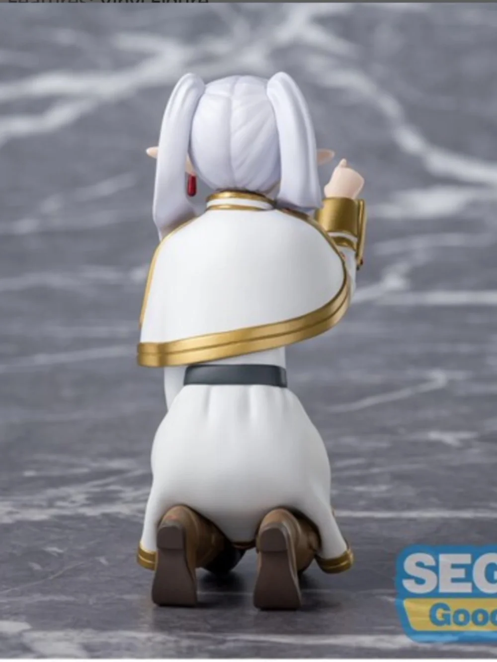 Frieren: Beyond Journey's End PM Perching Figure Frieren -Frieren Poking Somethi