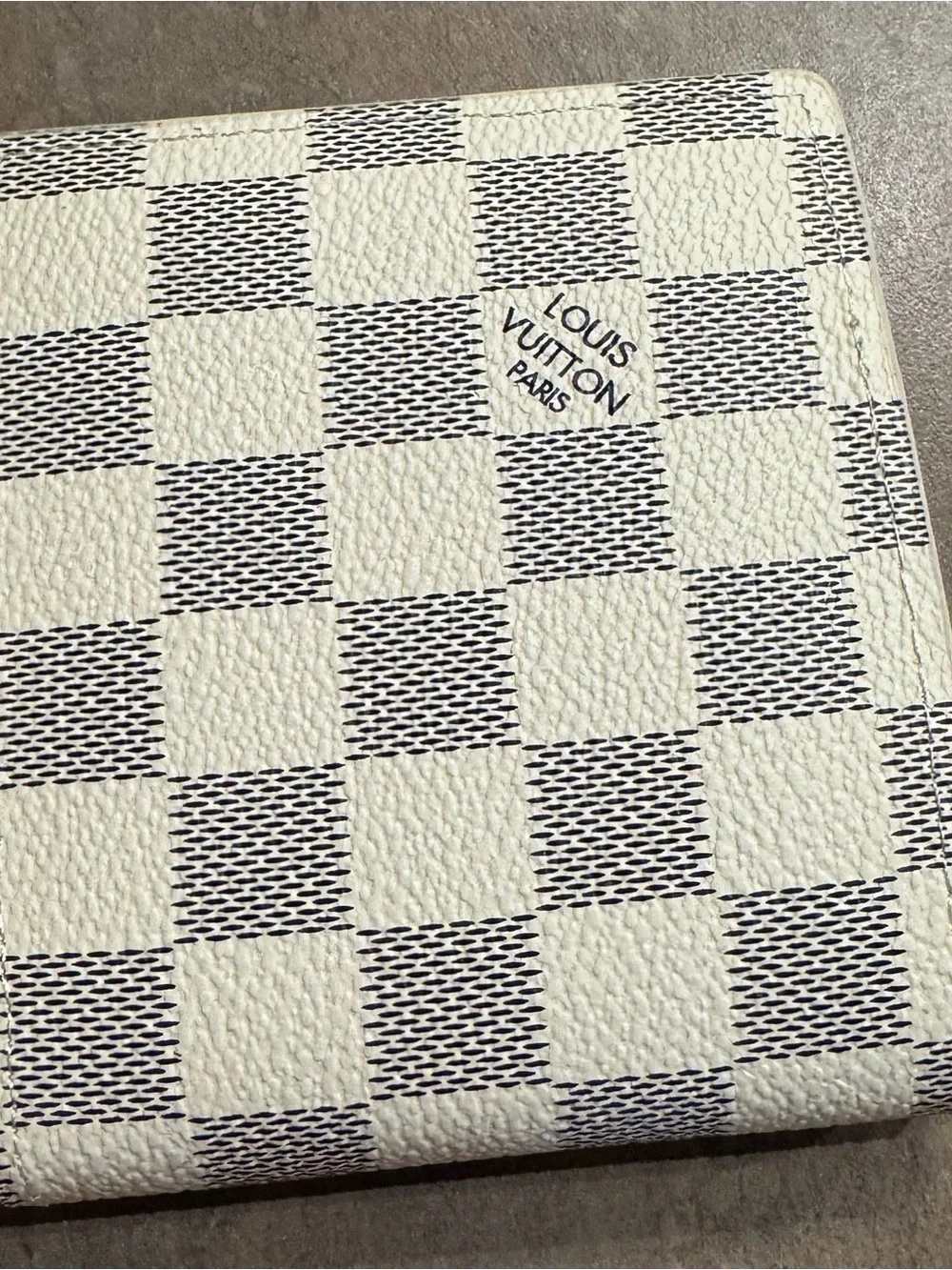 Louis Vuitton classic louis