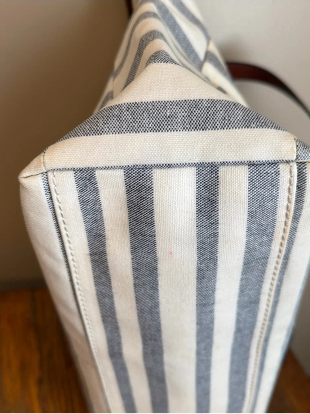 Fossil tote some wallet