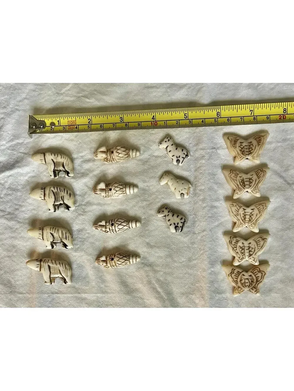 Vtg Bovine Bone Native Carved Fetish Bead Polar Bear Butterfly Zebra Armadillo