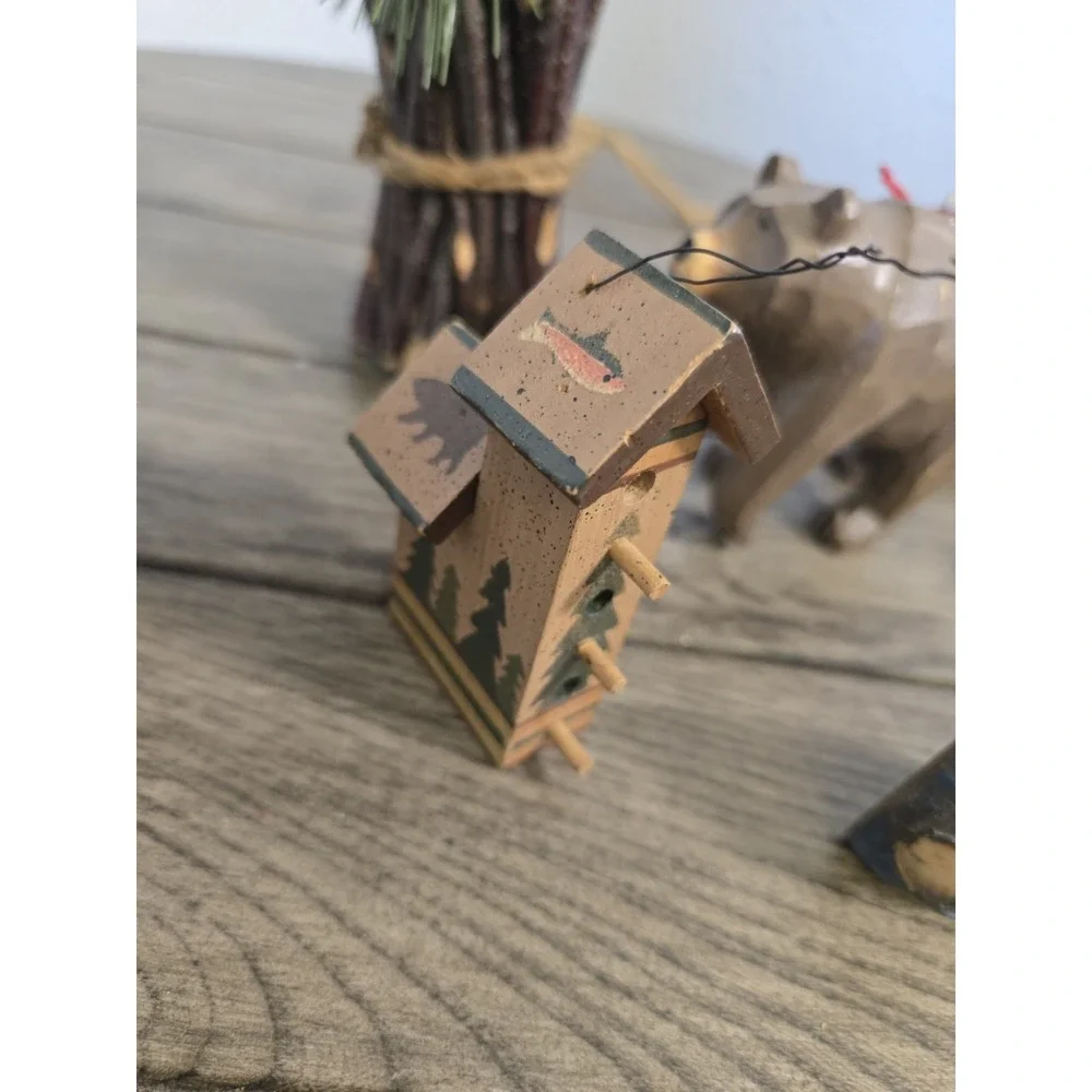 The Unbranded Brand set rustic