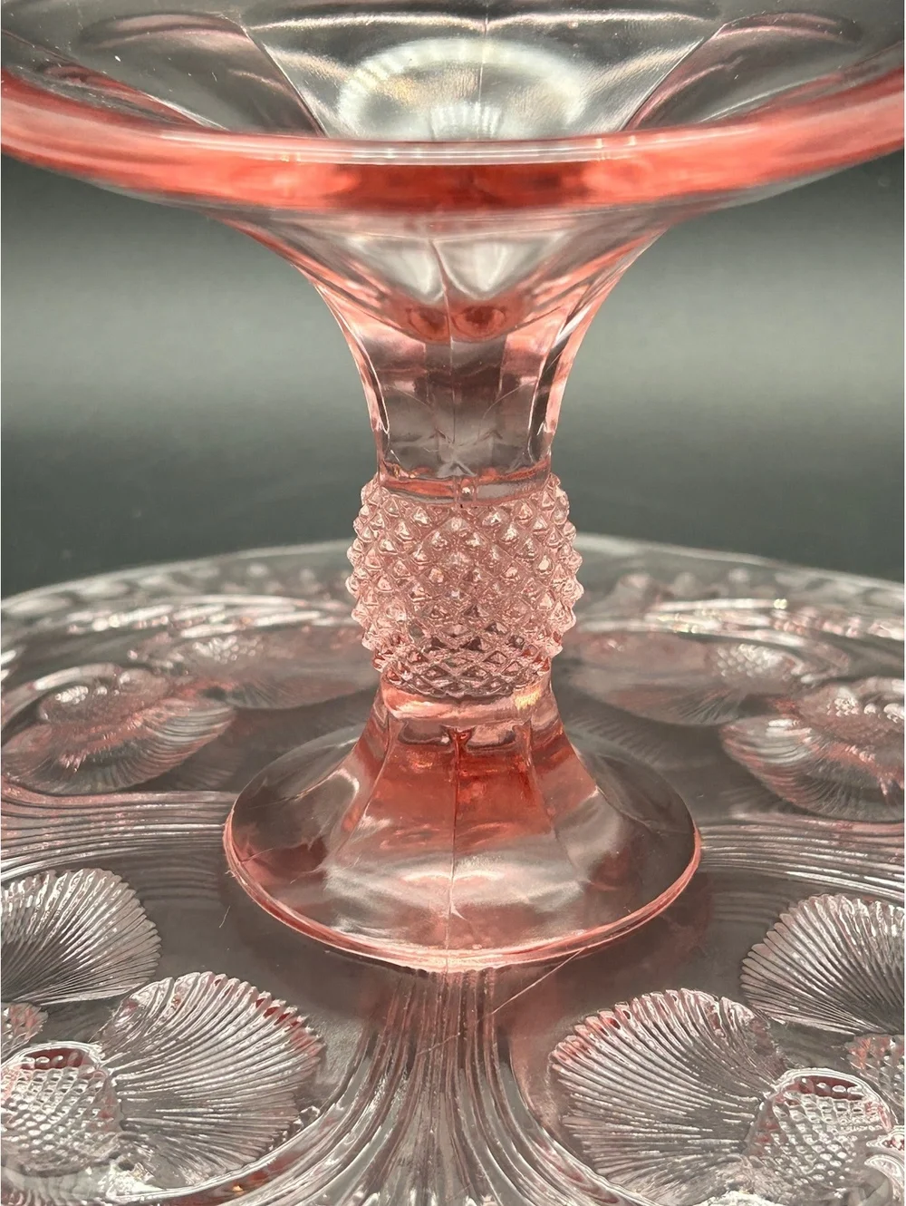 Mosser gorgeous pedestal