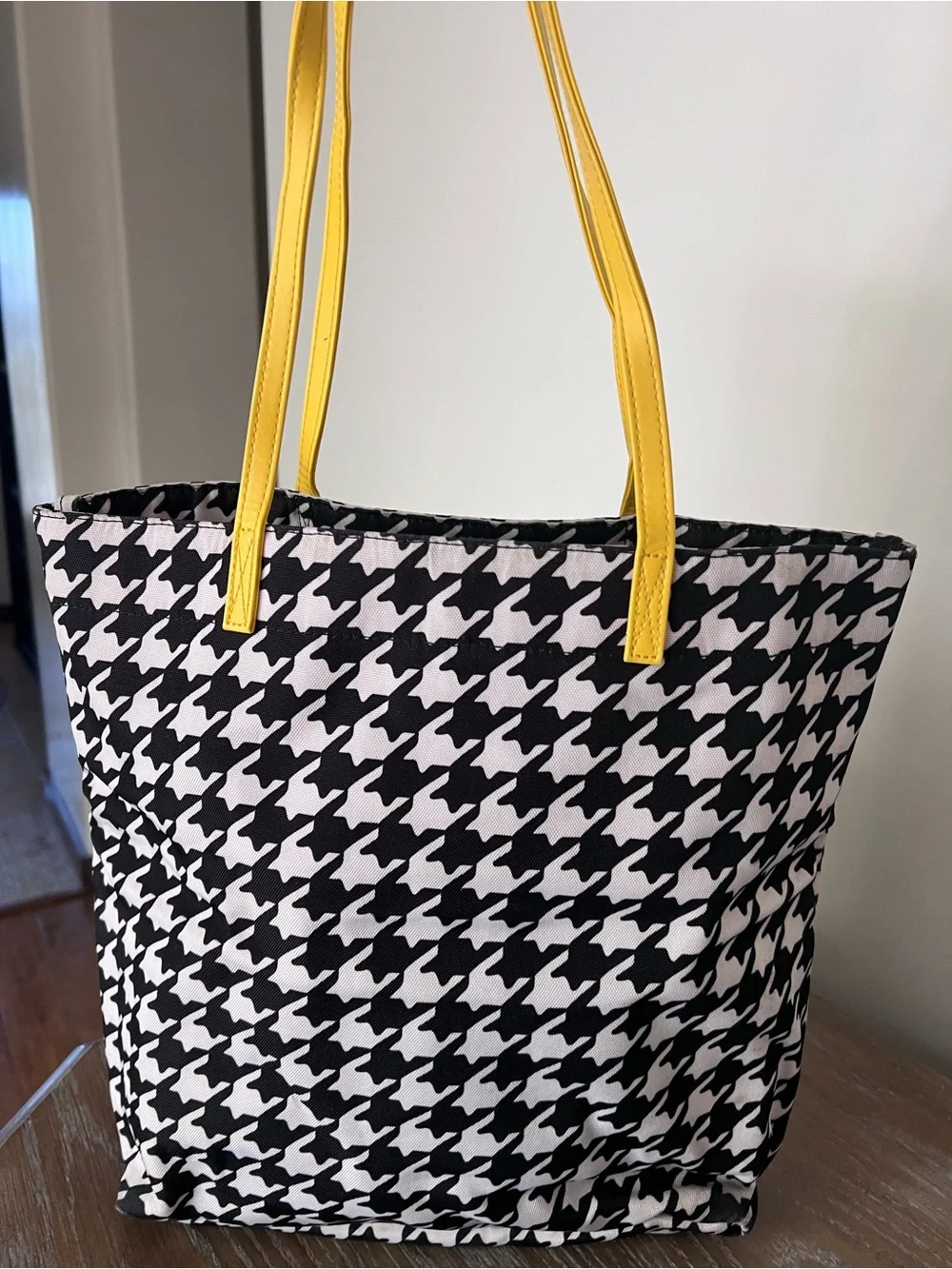 Vera Bradley trim bright pop
