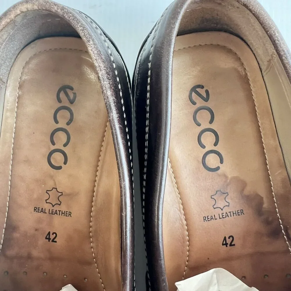 Ecco side good shoes