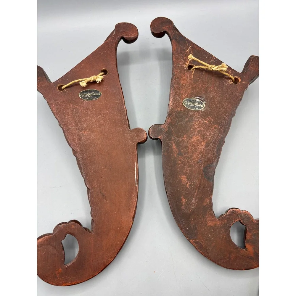 SyrocoWood vintage wall