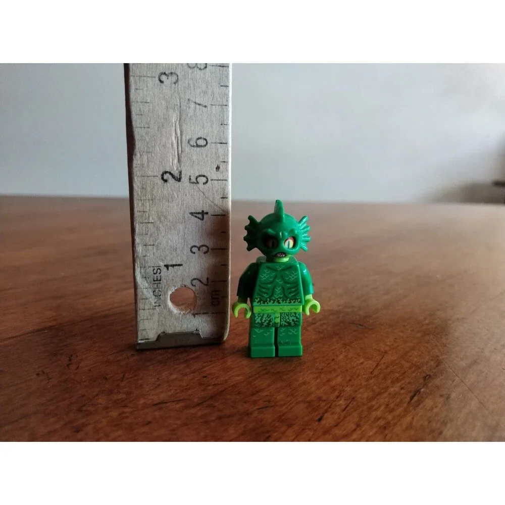 Lego swamp creature