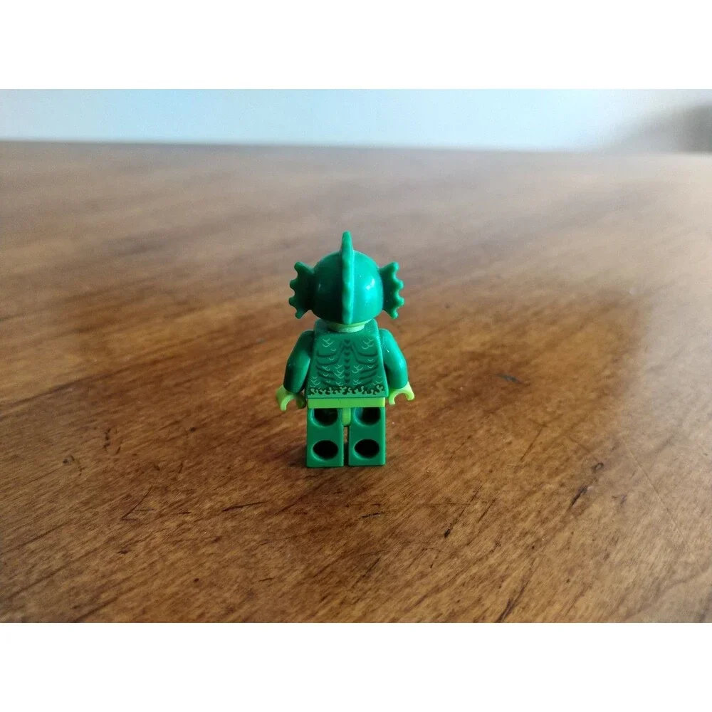 Lego swamp creature