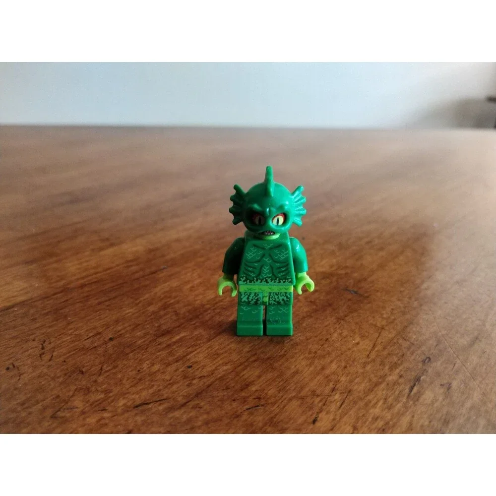 Lego swamp creature