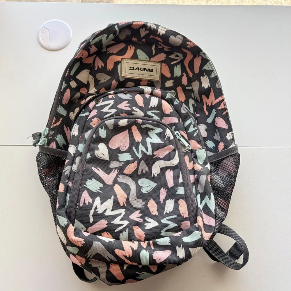Dakine Campus Mini 18L Backpack Kids Grey Pink Abstract Heart‎ Print 10001433