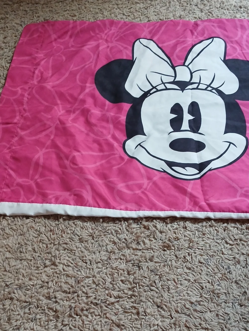Pink Minnie Mouse Pillowcase with Bow Graphic