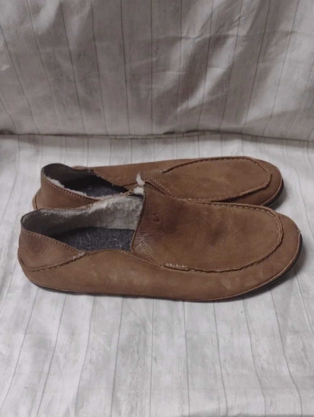 OluKai men brown