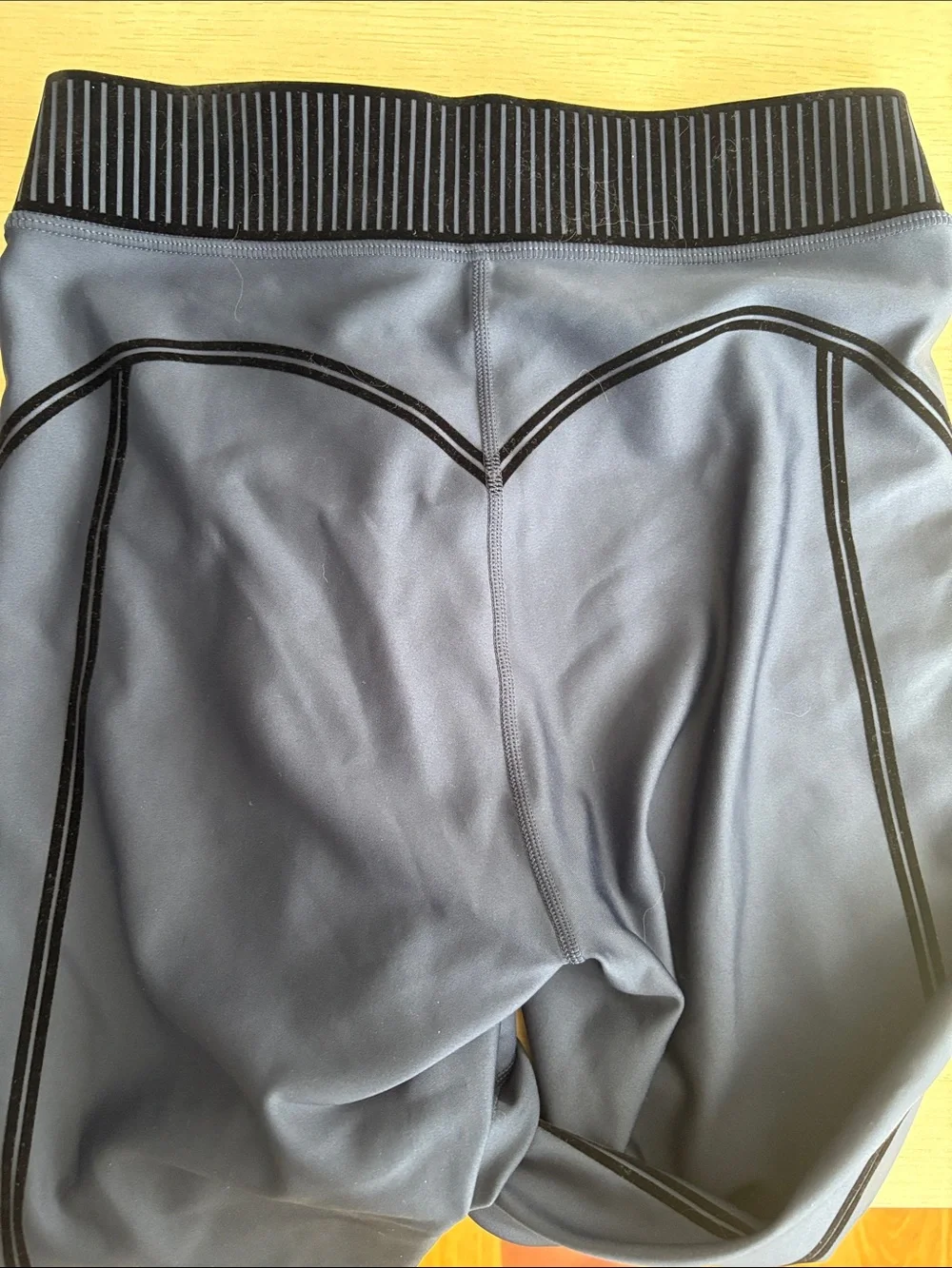 ALO Yoga never worn