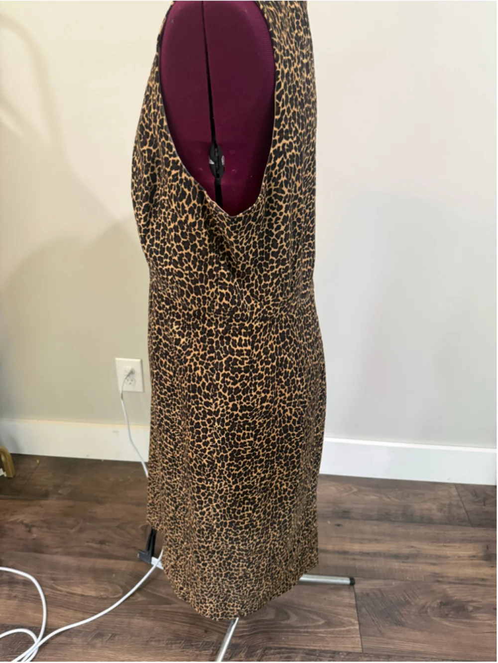 J. Crew it features