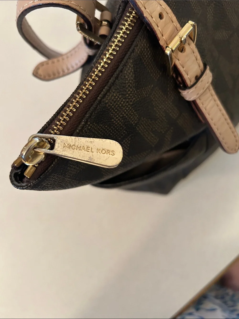 MICHAEL Michael Kors Jet Set East West Tote Signature Monogram Canvas E-1306