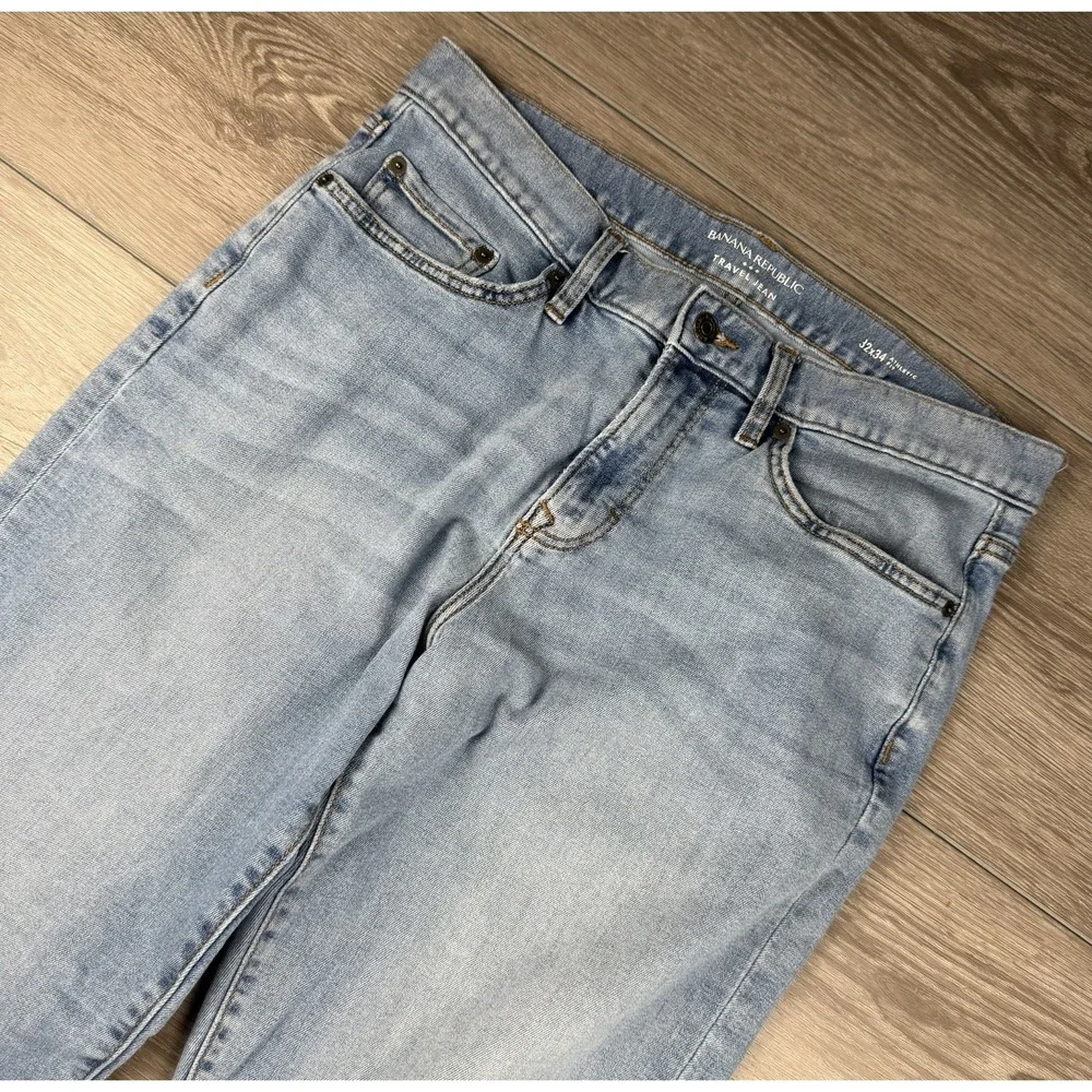 Banana Republic Men's Athletic Fit Travel Jeans Blue Fits 32x31.5
