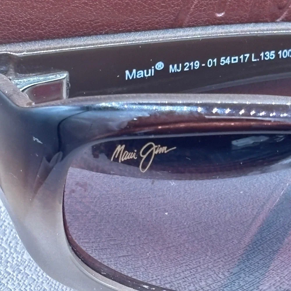 Maui Jim MJ 219-01 Brown Gradient Rectangular Polarized Sunglasses Made in Italy