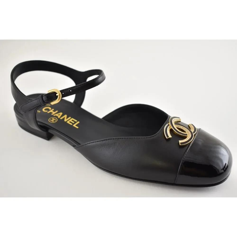 CHANEL 25p black