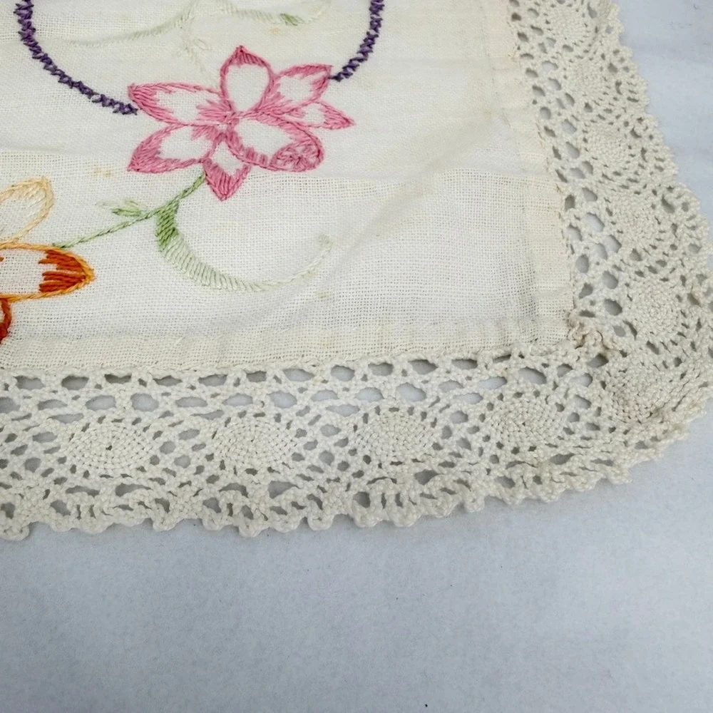 Unbranded vintage hand